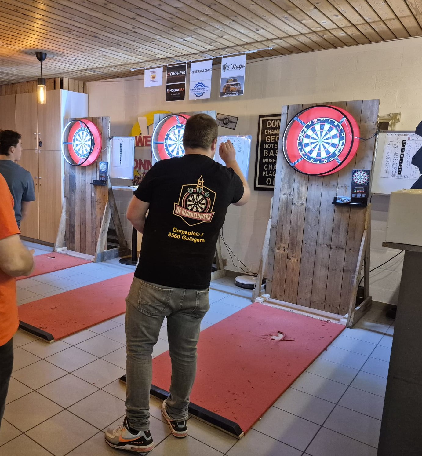 Dartsclubavond in Café De Klokke